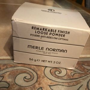 Merle Norman Remarkable Finish Loose Powder new